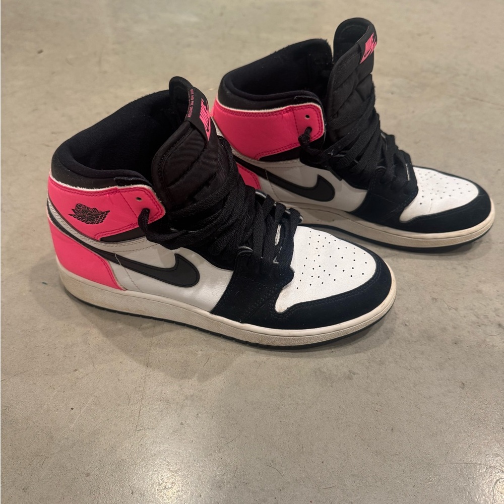 Air Jordan 1 Retro Valentine’s Day 2017
